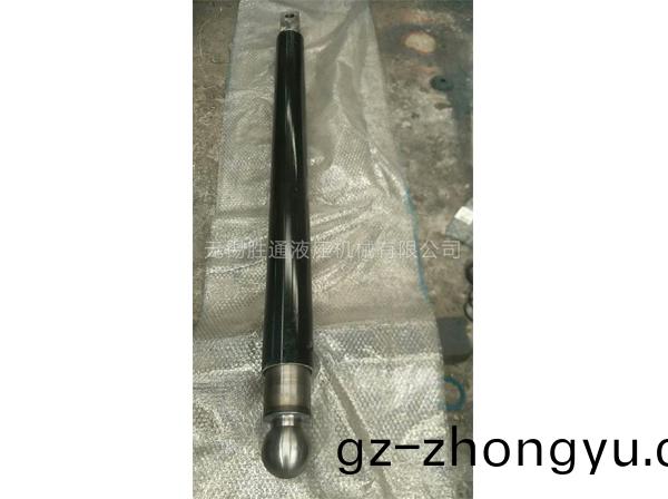 弔車支骽油(you)缸(gang)